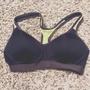 So sports bra, NWOT